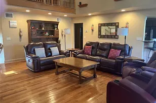 5361 Circle Dr, Weeki Wachee, FL 34607 - Photo 4