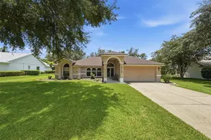 10102 Silver Bluff Dr, Leesburg, FL 34788 - Photo 2
