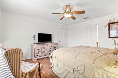 3425 Carbondale Court, The Villages, FL 32162 - Photo 16