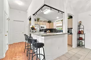 3425 Carbondale Ct, The Villages, FL 32162 - Photo 10