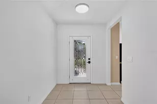 345 Red Kite Dr, Groveland, FL 34736 - Photo 8