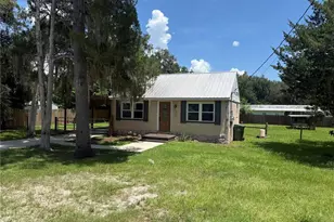 937 County Rd 481 W, Lake Panasoffkee, FL 33538 - Photo 1