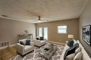 6092 Burch St N, Saint Petersburg, FL 33709 - Photo 2