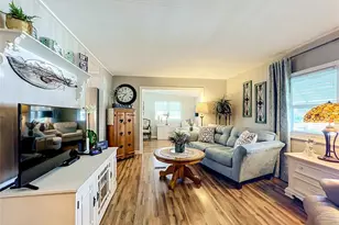 1108 Nassau Cir, Tavares, FL 32778 - Photo 10