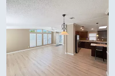 601 Robin Lane, Wildwood, FL 34785 - Photo 8