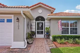 5105 Harbour Dr, Oxford, FL 34484 - Photo 4