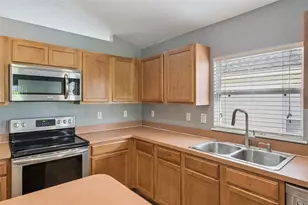 324 Red Kite Dr, Groveland, FL 34736 - Photo 20