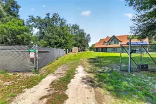 4617 Round Lake Rd, Apopka, FL 32712 - Photo 8