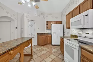 1519 Martinez Dr, Lady Lake, FL 32159 - Photo 8