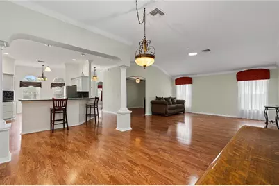 556 Kingston Way, The Villages, FL 32162 - Photo 10