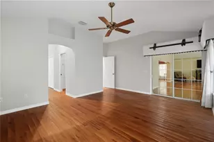 556 Kingston Way, The Villages, FL 32162 - Photo 14
