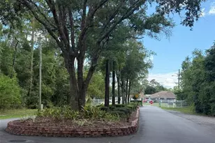 13128 NE 7th Loop, Silver Springs, FL 34488 - Photo 2