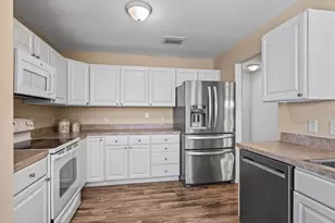 1906 Harston Trail, The Villages, FL 32162 - Photo 6