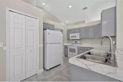 517 Peppermill Circle, Kissimmee, FL 34758 - Photo 18