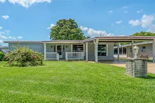1021 Hilltop Rd, Tavares, FL 32778 - Photo 1