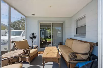1056 Cr 463, Lake Panasoffkee, FL 33538 - Photo 6