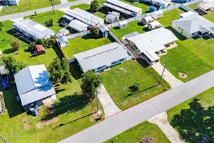 1056 Cr 463, Lake Panasoffkee, FL 33538 - Photo 40