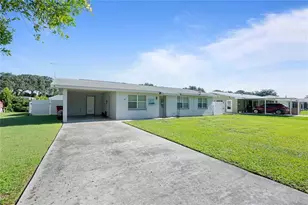 1056 Cr 463, Lake Panasoffkee, FL 33538 - Photo 30