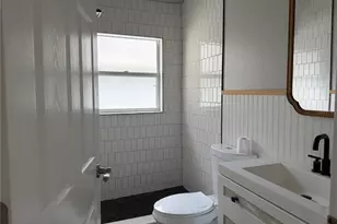 1079 Stoneham Dr, Groveland, FL 34736 - Photo 6