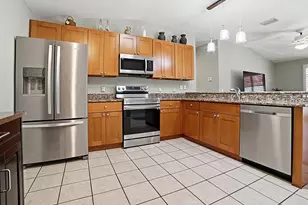 8083 SE 169th Palownia Loop, The Villages, FL 32162 - Photo 10