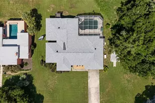 33809 Overton Dr, Leesburg, FL 34788 - Photo 2