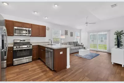 737 Louise Lane, The Villages, FL 32163 - Photo 6
