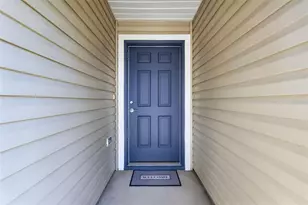 737 Louise Ln, The Villages, FL 32163 - Photo 2