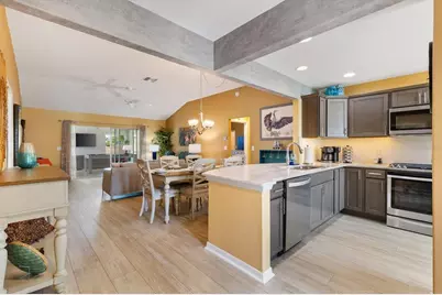 5738 Carley Loop, The Villages, FL 32163 - Photo 4