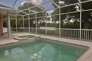 7116 Pebble Beach Ln, Seminole, FL 33777 - Photo 32