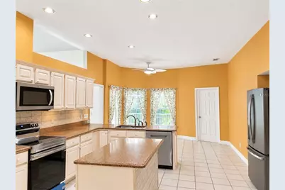 7116 Pebble Beach Lane, Seminole, FL 33777 - Photo 12