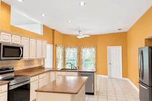 7116 Pebble Beach Ln, Seminole, FL 33777 - Photo 12