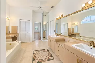 7116 Pebble Beach Ln, Seminole, FL 33777 - Photo 14