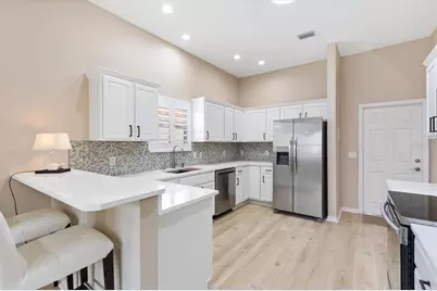 17966 SE 85th Causton Court, The Villages, FL 32162 - Photo 16