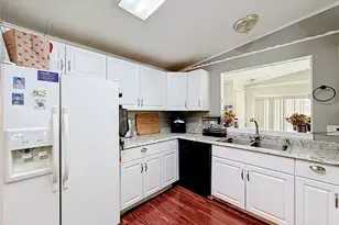 1157 Capella Dr, Tavares, FL 32778 - Photo 6