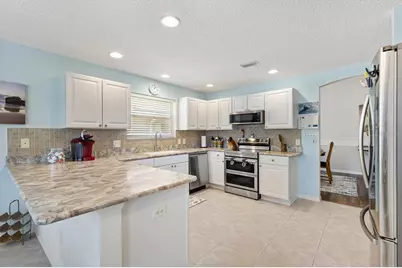 7815 SE 166th Hibernia Lane, The Villages, FL 32162 - Photo 6