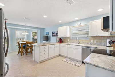 7815 SE 166th Hibernia Lane, The Villages, FL 32162 - Photo 4