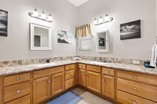 7815 SE 166th Hibernia Ln, The Villages, FL 32162 - Photo 16