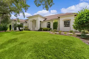 39407 Treeline Dr, Lady Lake, FL 32159 - Photo 4