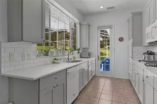 39407 Treeline Dr, Lady Lake, FL 32159 - Photo 18