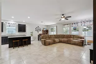 1120 Whitewater Bay Dr, Groveland, FL 34736 - Photo 14