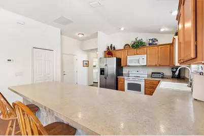 1695 Vinewood Avenue, The Villages, FL 32162 - Photo 6