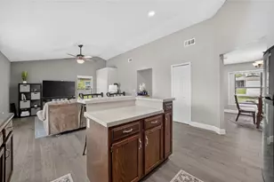2495 E Tipton Dr, Deltona, FL 32738 - Photo 20