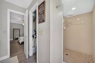 2495 E Tipton Dr, Deltona, FL 32738 - Photo 14