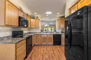 1452 Olustee Pl, The Villages, FL 32163 - Photo 10