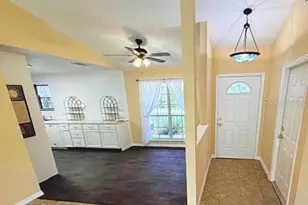 40107 Oakridge Dr, Lady Lake, FL 32159 - Photo 4