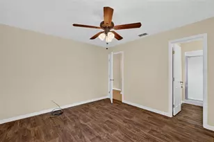 40107 Oakridge Dr, Lady Lake, FL 32159 - Photo 18