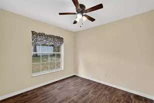 40107 Oakridge Dr, Lady Lake, FL 32159 - Photo 22