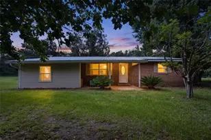 15518 192nd St, O'Brien, FL 32071 - Photo 2