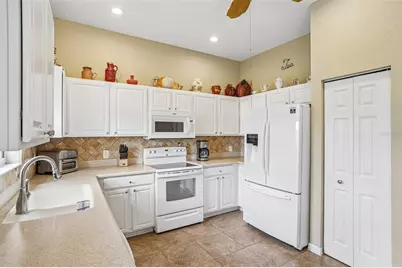 10086 Ketch Kay Lane, Oxford, FL 34484 - Photo 16