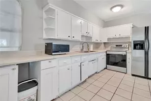 809 Donnelly St, Eustis, FL 32726 - Photo 12
